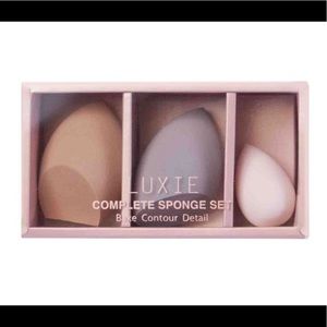 Brand new, never opened, complete sponge set